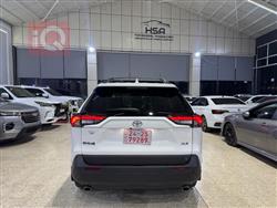 تۆیۆتا ڕاڤ 4